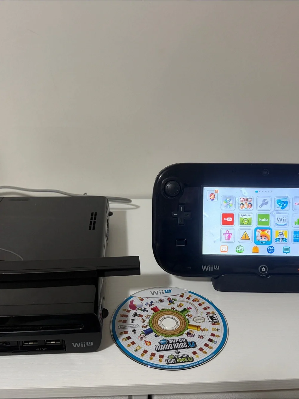 Nintendo Wii U Pink GamePad with Accessories